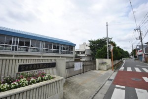 富士見市立関沢小学校